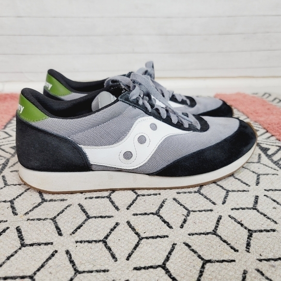 Saucony Hornet Sneaker in Black & Gray, sz 8.5 - Picture 3 of 11